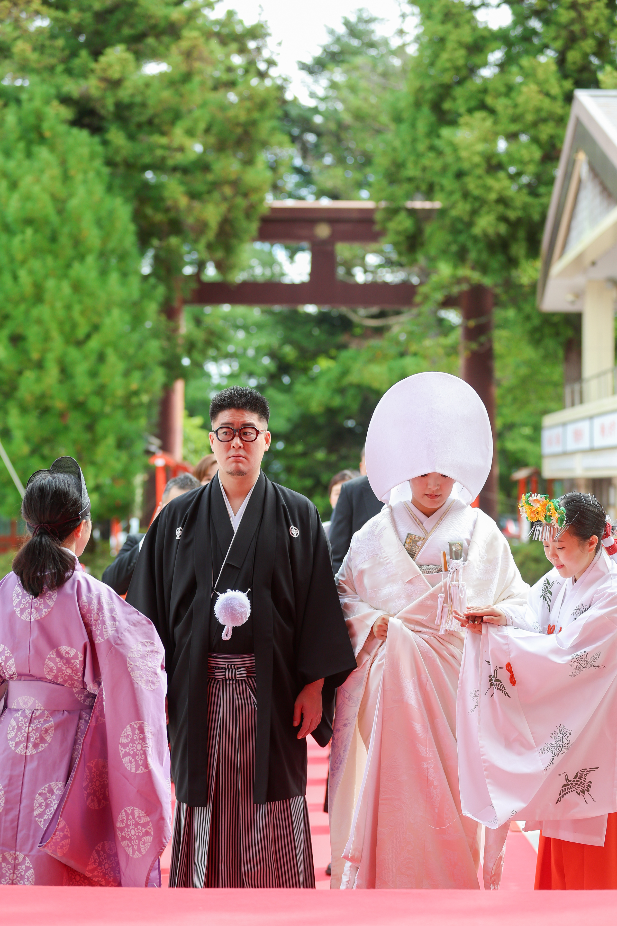護国神社での厳かな挙式